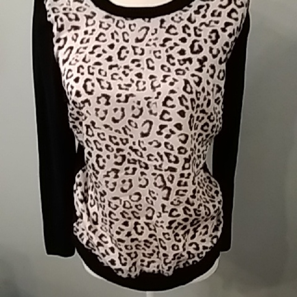 Chico's Lightweight Sweater